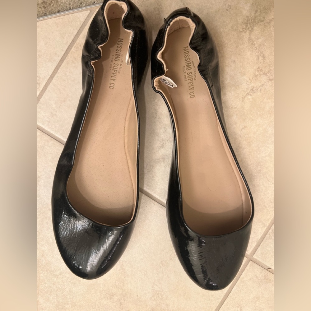 🌵6 for 20🌵 Mossimo supply co black flats size 10 NWOT